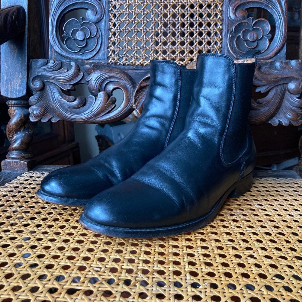 Women’s Frye Black Chelsea Boots